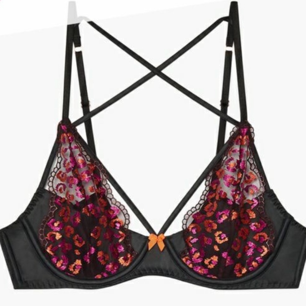 SAVAGE X FENTY Black Front Cross Bra